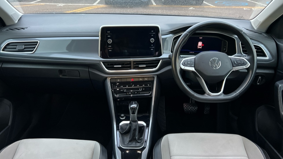 Used Volkswagen T-Roc 2022 for sale - 76487409: Photo 12