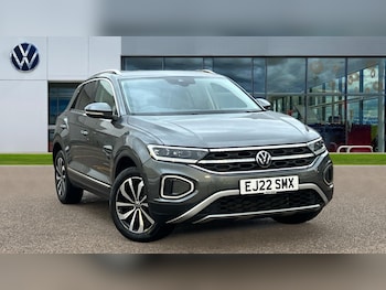 Used Volkswagen T-Roc 2022 for sale - 76487409: Photo
