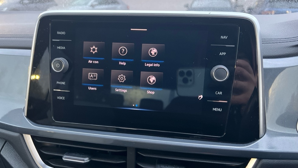 Used Volkswagen T-Roc 2022 for sale - 76487409: Photo 23