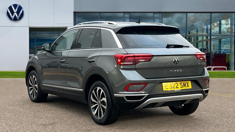 Used Volkswagen T-Roc 2022 for sale - 76487409: Photo 3