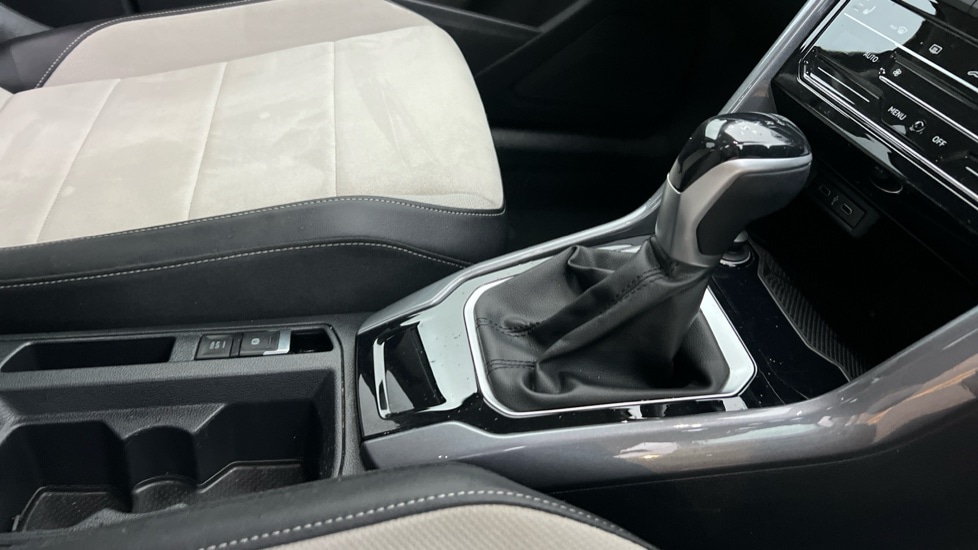 Used Volkswagen T-Roc 2022 for sale - 76487409: Photo 35