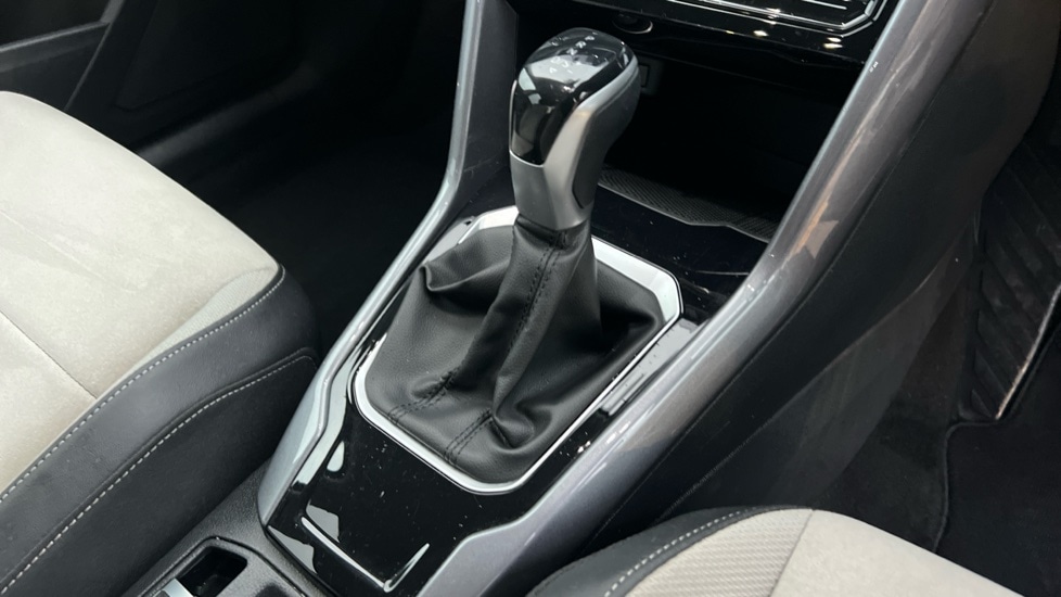 Used Volkswagen T-Roc 2022 for sale - 76487409: Photo 36