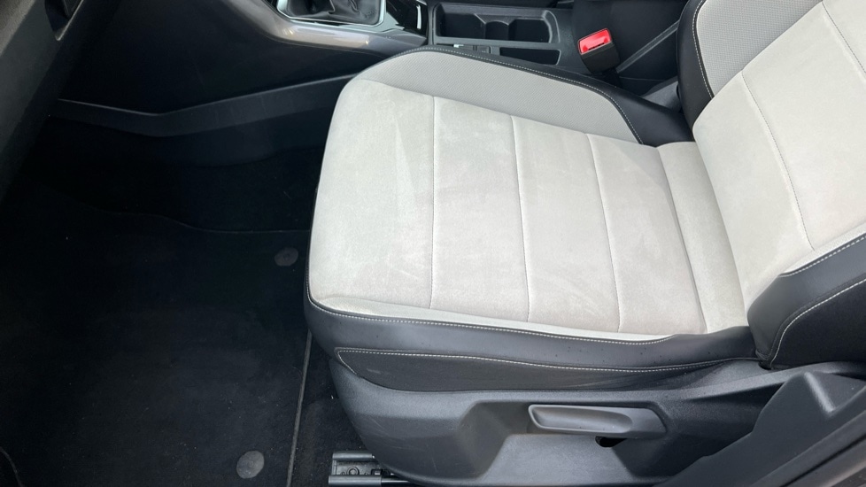 Used Volkswagen T-Roc 2022 for sale - 76487409: Photo 39