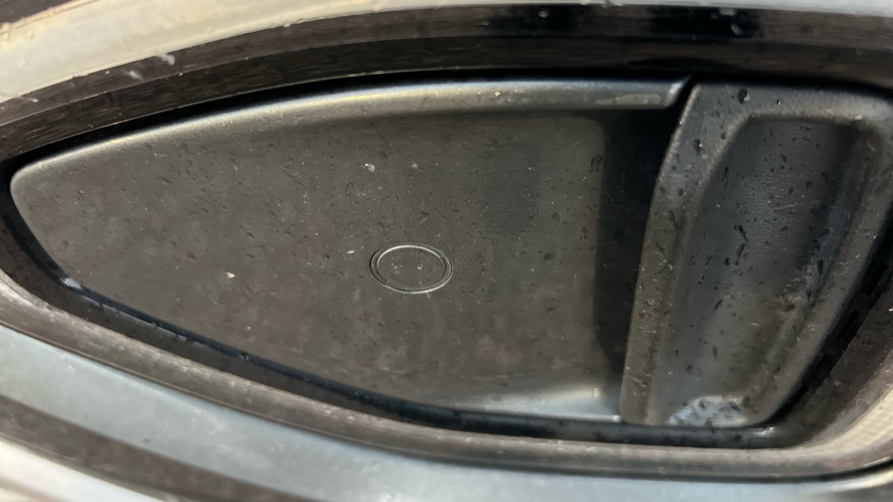 Used Volkswagen T-Roc 2022 for sale - 76487409: Photo 49