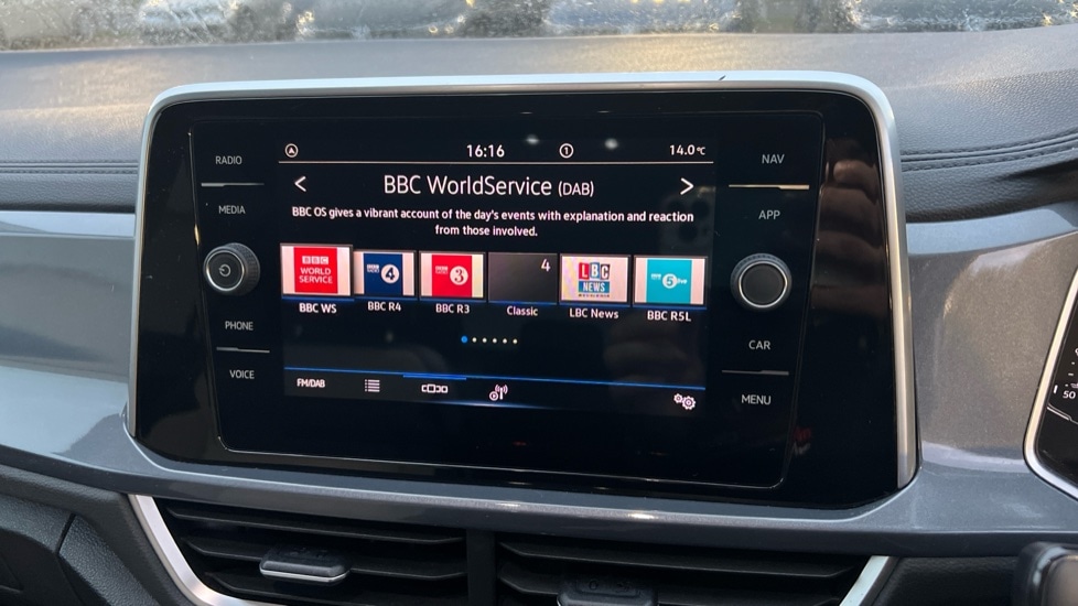 Used Volkswagen T-Roc 2022 for sale - 76487409: Photo 51