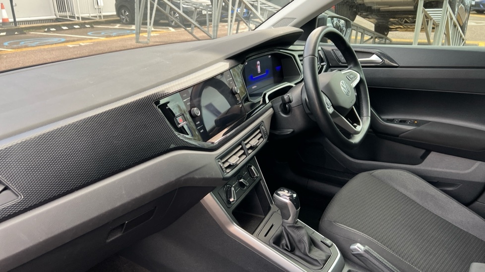 Used Volkswagen Polo 2021 for sale - 76609537: Photo 2