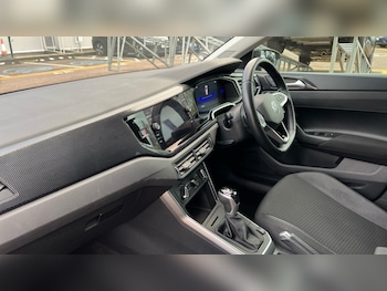 Used Volkswagen Polo 2021 for sale - 76609537: Photo