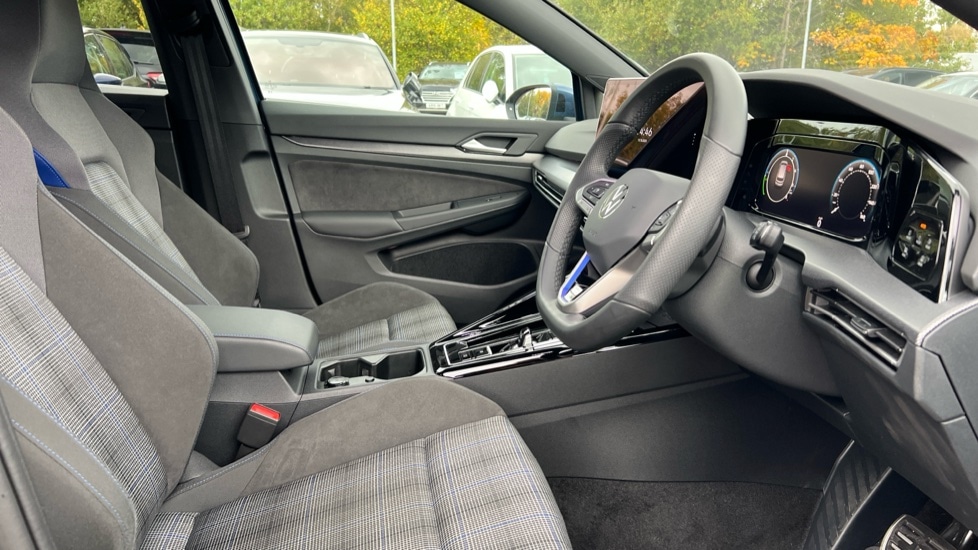 Used Volkswagen Golf 2025 for sale - 76534033: Photo 26