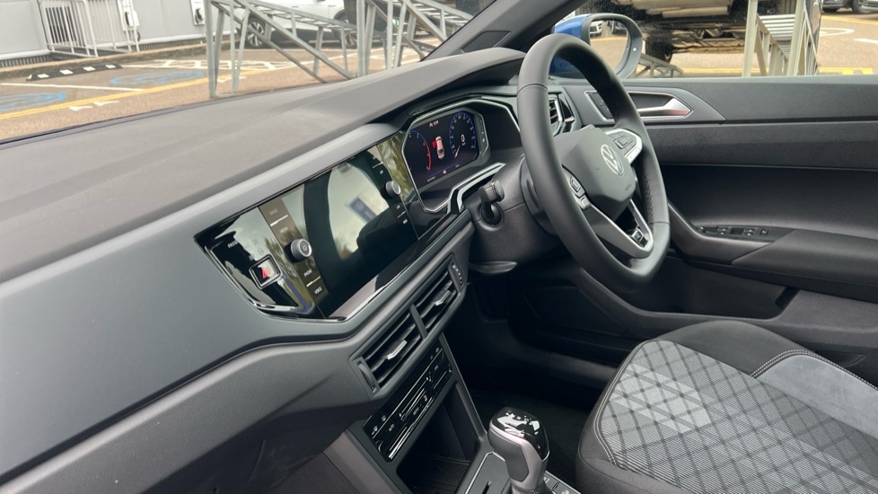 Used Volkswagen Taigo 2025 for sale - 76870264: Photo 2