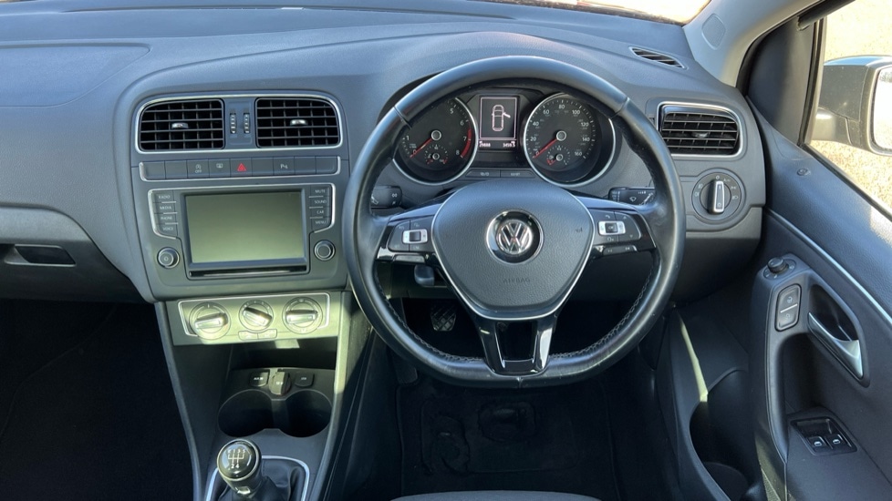 Used Volkswagen Polo 2017 for sale - 76872722: Photo 27