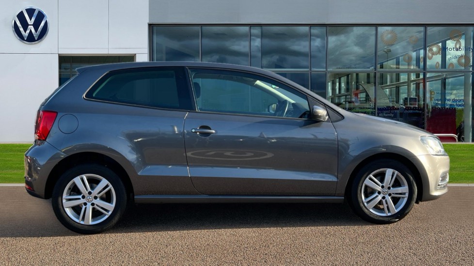 Used Volkswagen Polo 2017 for sale - 76872722: Photo 4