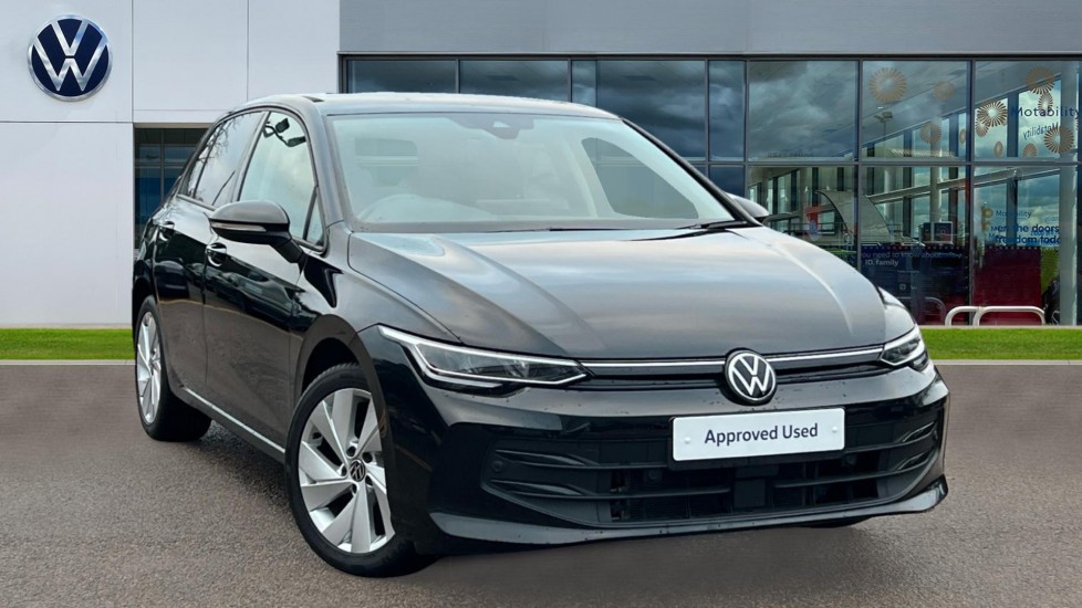 Used Volkswagen Golf 2024 for sale - 76873408: Photo 1