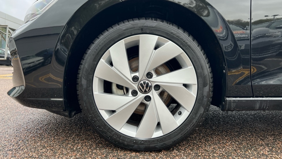 Used Volkswagen Golf 2024 for sale - 76873408: Photo 18