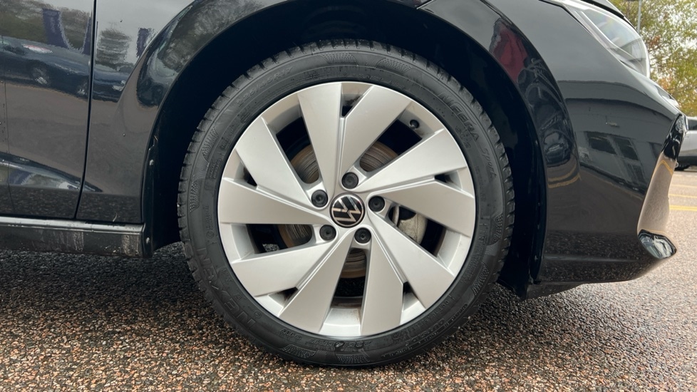 Used Volkswagen Golf 2024 for sale - 76873408: Photo 20