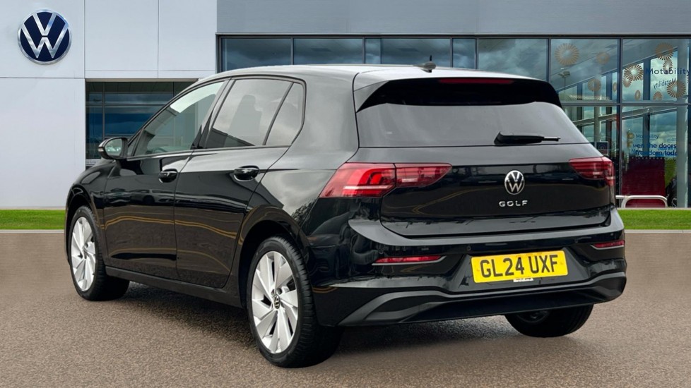 Used Volkswagen Golf 2024 for sale - 76873408: Photo 3