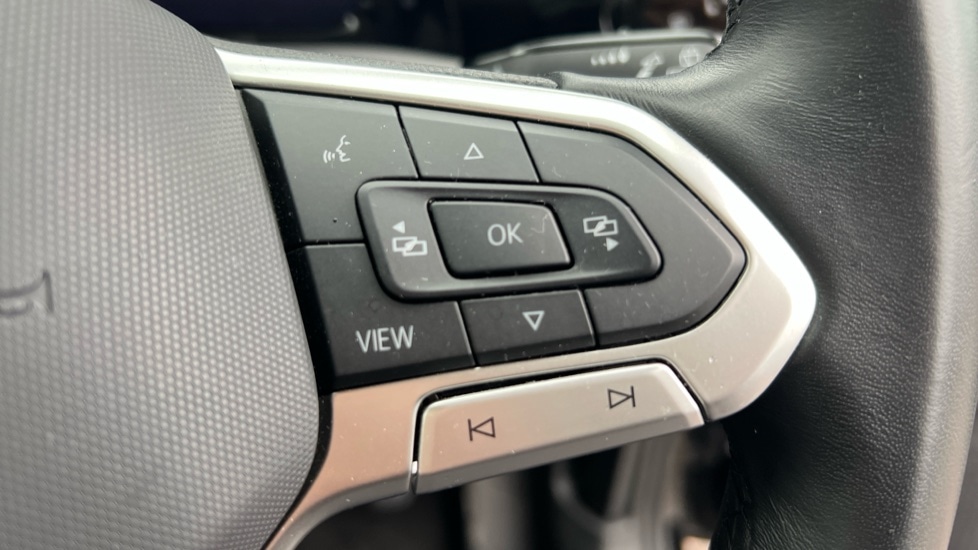 Used Volkswagen Golf 2024 for sale - 76873408: Photo 30