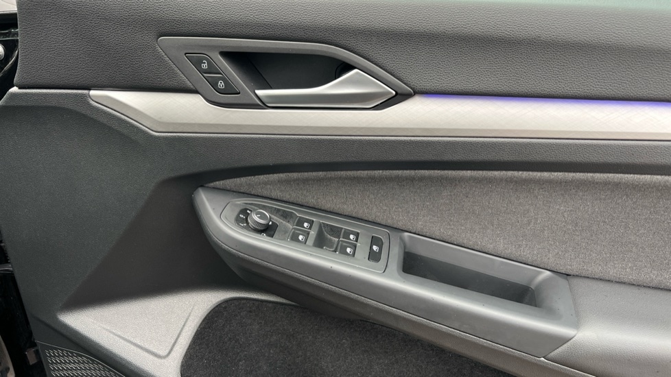 Used Volkswagen Golf 2024 for sale - 76873408: Photo 37