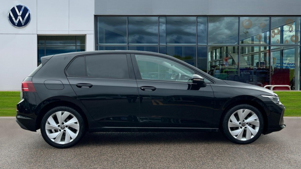 Used Volkswagen Golf 2024 for sale - 76873408: Photo 4