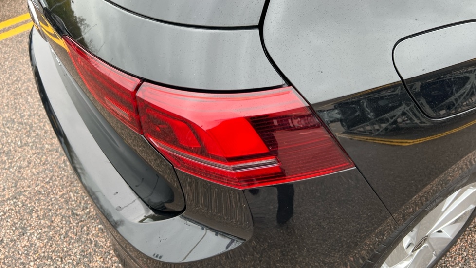 Used Volkswagen Golf 2024 for sale - 76873408: Photo 44