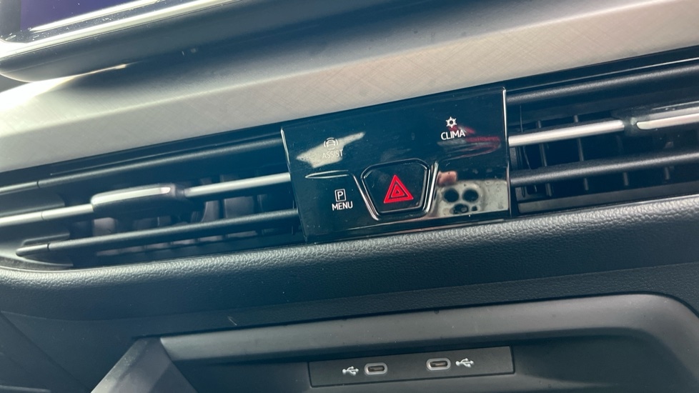 Used Volkswagen Golf 2024 for sale - 76873408: Photo 49