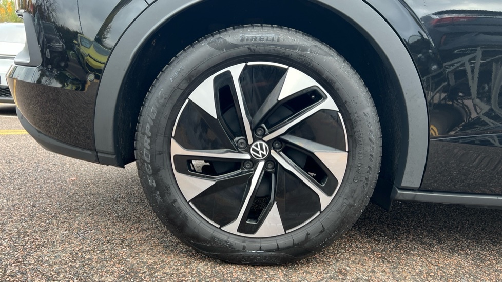 Used Volkswagen ID.5 2025 for sale - 76868556: Photo 5