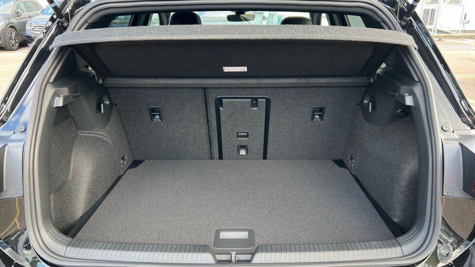 Used Volkswagen Golf 2025 for sale - 76328186: Photo 16