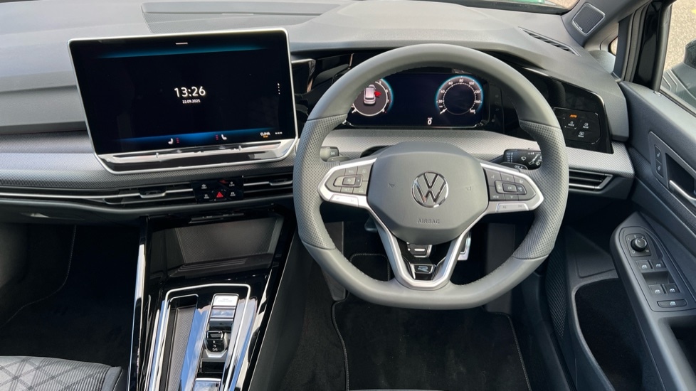 Used Volkswagen Golf 2025 for sale - 76328186: Photo 27