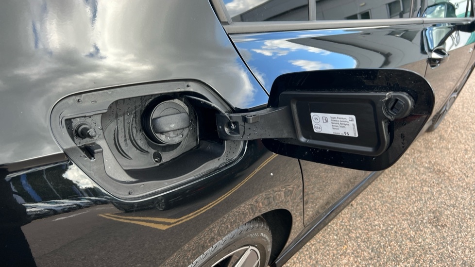 Used Volkswagen Golf 2025 for sale - 76328186: Photo 29