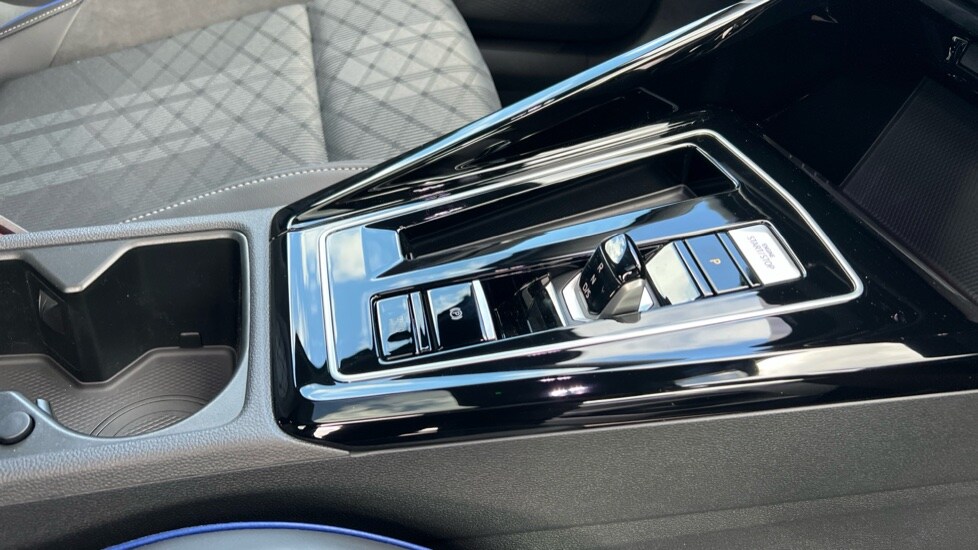 Used Volkswagen Golf 2025 for sale - 76328186: Photo 35