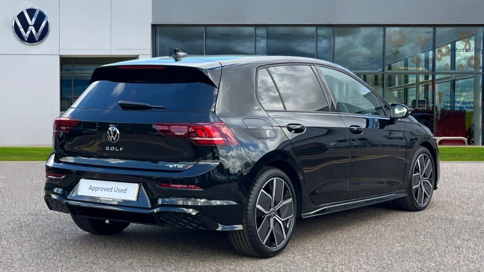 Used Volkswagen Golf 2025 for sale - 76328186: Photo 8