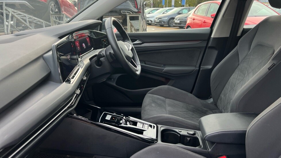 Used Volkswagen Golf 2022 for sale - 76872664: Photo 28