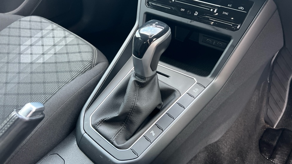 Used Volkswagen Polo 2022 for sale - 76660785: Photo 36