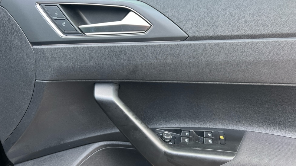 Used Volkswagen Polo 2022 for sale - 76660785: Photo 37