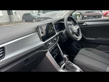 Used Volkswagen T-Roc 2024 for sale - 75021616: Photo