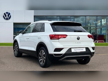 Used Volkswagen T-Roc 2022 for sale - 76124824: Photo