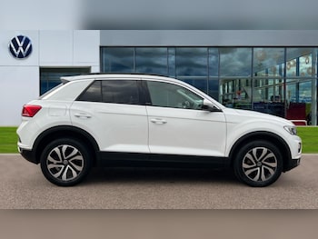 Used Volkswagen T-Roc 2022 for sale - 76124824: Photo