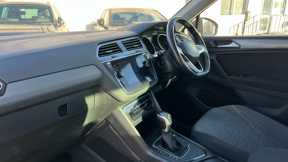 Used Volkswagen Tiguan 2022 for sale - 76873488: Photo 2