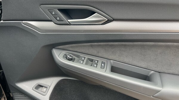 Used Volkswagen Golf 2025 for sale - 76328158: Photo 37