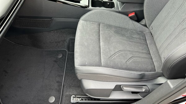 Used Volkswagen Golf 2025 for sale - 76328158: Photo 39