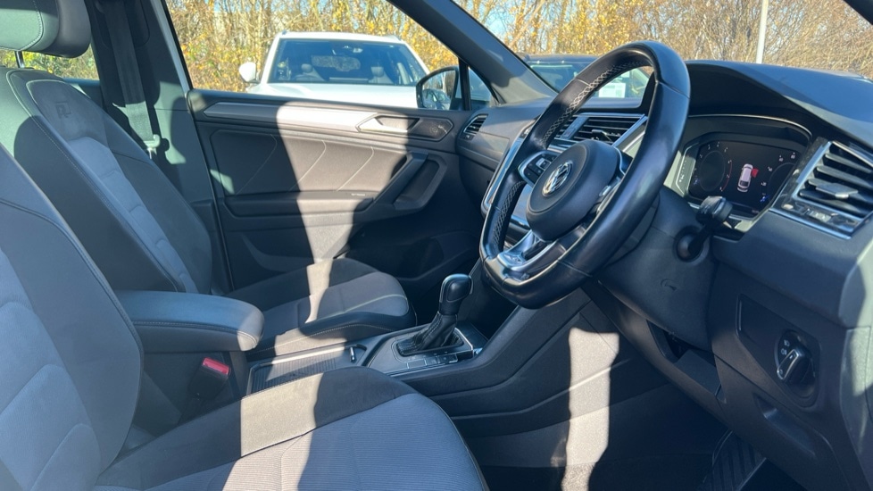 Used Volkswagen Tiguan 2020 for sale - 76873174: Photo 26
