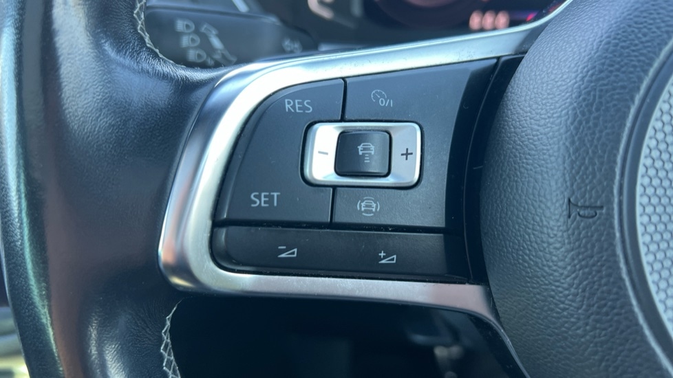 Used Volkswagen Tiguan 2020 for sale - 76873174: Photo 31