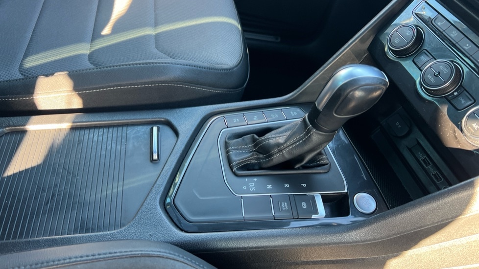 Used Volkswagen Tiguan 2020 for sale - 76873174: Photo 35