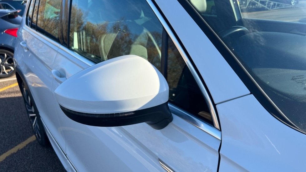 Used Volkswagen Tiguan 2020 for sale - 76873174: Photo 42