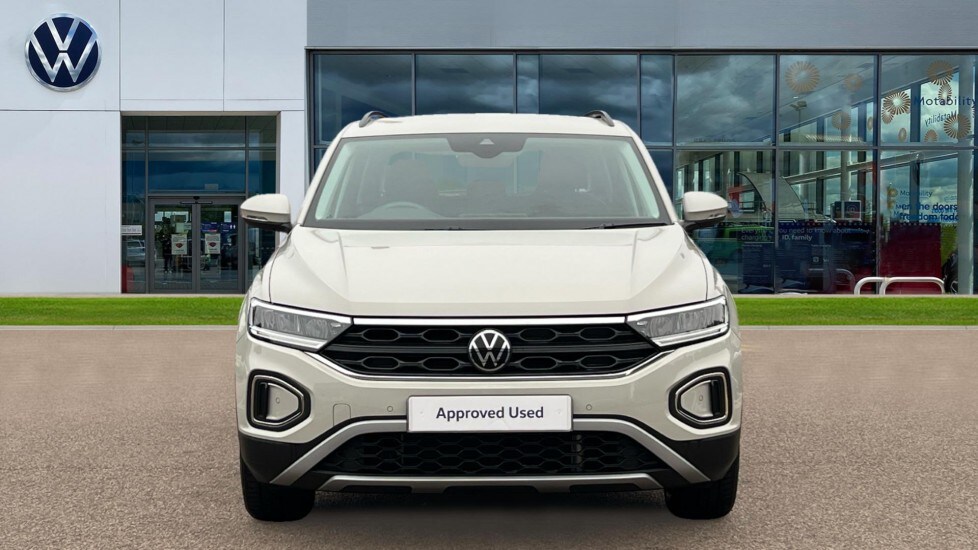Used Volkswagen T-Roc 2023 for sale - 76096057: Photo 10