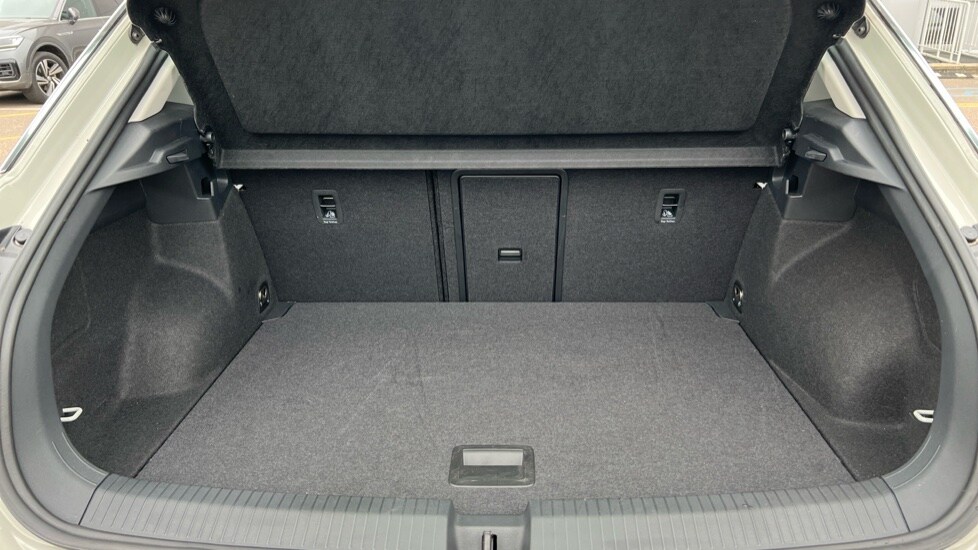 Used Volkswagen T-Roc 2023 for sale - 76096057: Photo 16