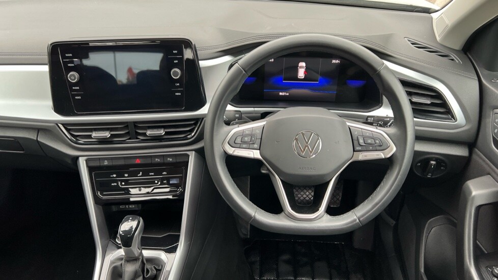 Used Volkswagen T-Roc 2023 for sale - 76096057: Photo 27