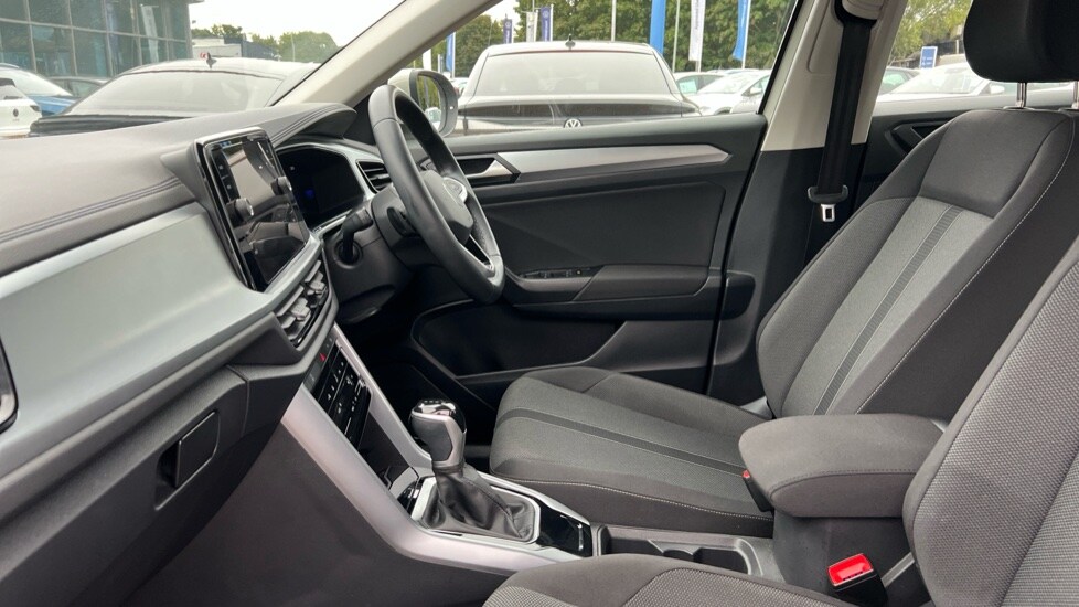 Used Volkswagen T-Roc 2023 for sale - 76096057: Photo 28