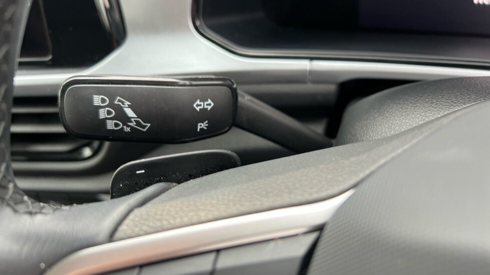 Used Volkswagen T-Roc 2023 for sale - 76096057: Photo 33