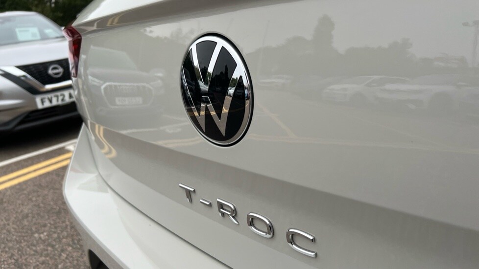 Used Volkswagen T-Roc 2023 for sale - 76096057: Photo 40