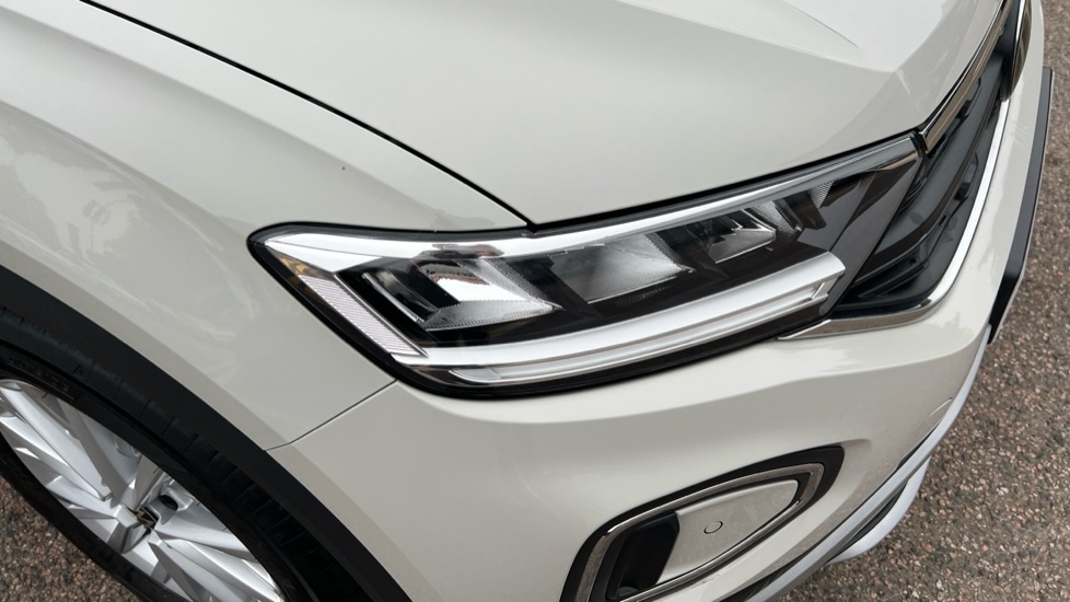 Used Volkswagen T-Roc 2023 for sale - 76096057: Photo 41